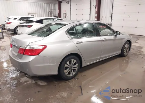 2015 Honda Accord Lx z USA, uszkodzony, nr VIN 1HGCR2F35FA125838